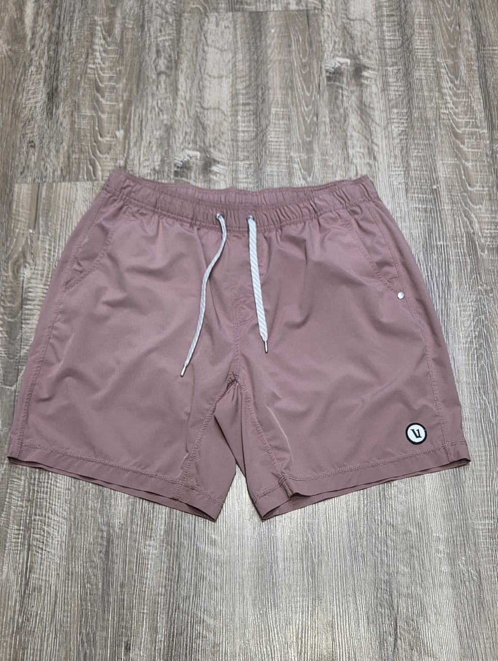 Vuori Kore Lined Shorts Men's Mauve Performance Stretch Gym Activewear Large